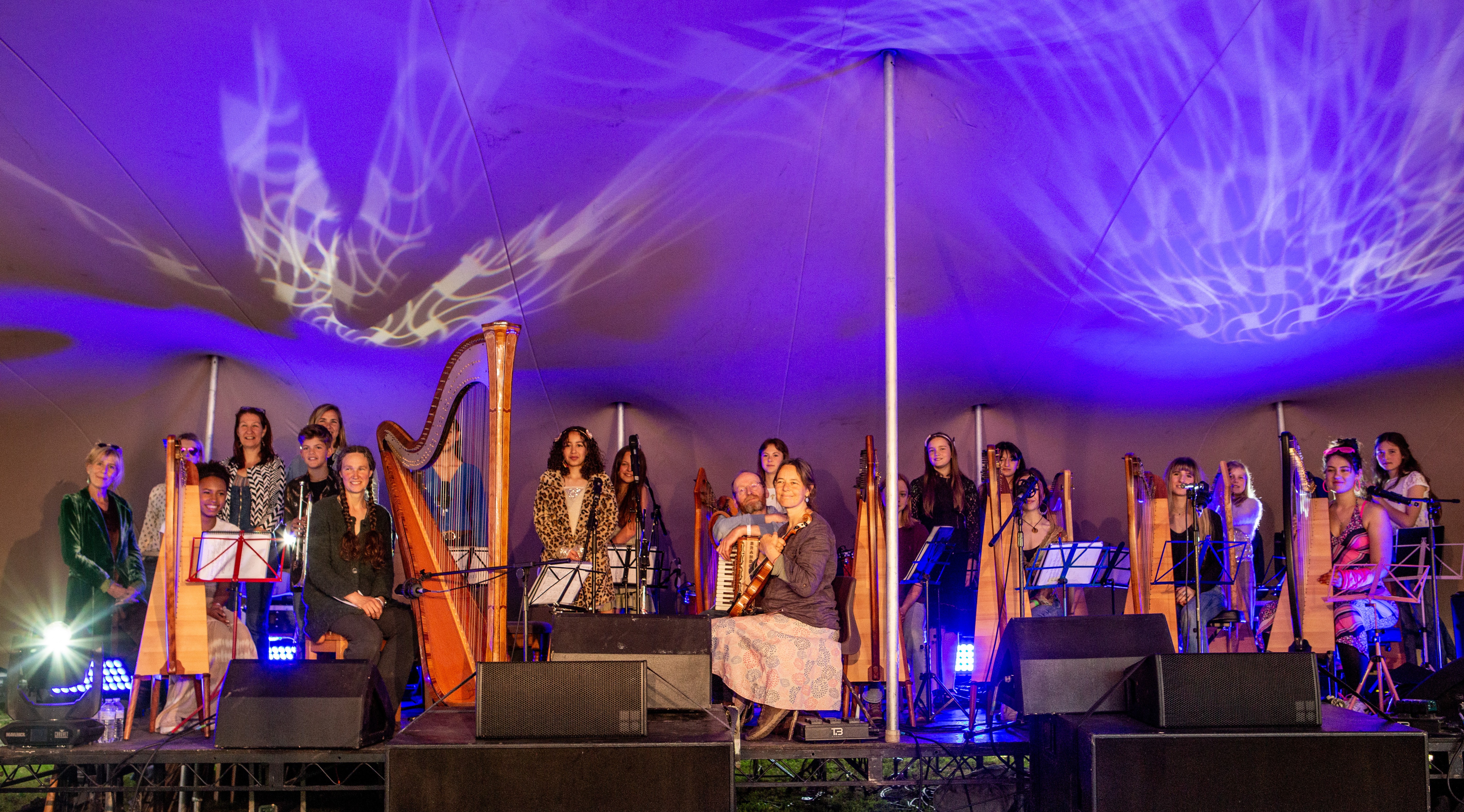 Liehsja Blaxland-de Lange with harp